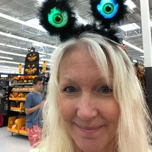 Meet your Posher, Sherry